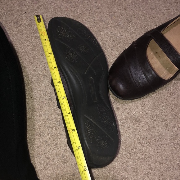 Extremely comfortable wide width shoes - Picture 9 of 9